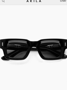 Akila Ares All Black, thick chunky frame